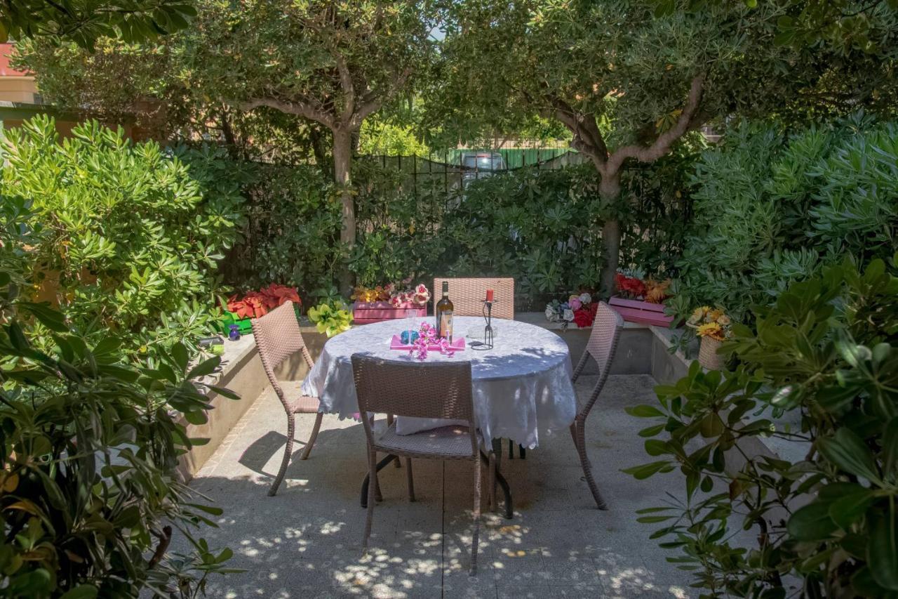 Airport Casa Sofia 500mt From The