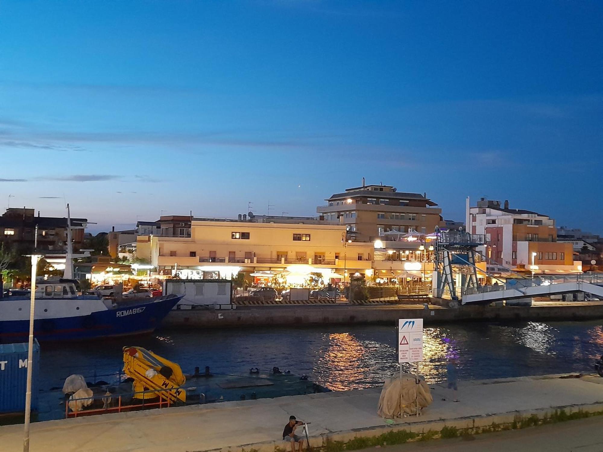 Apartment Airport Casa Sofia 500mt From The